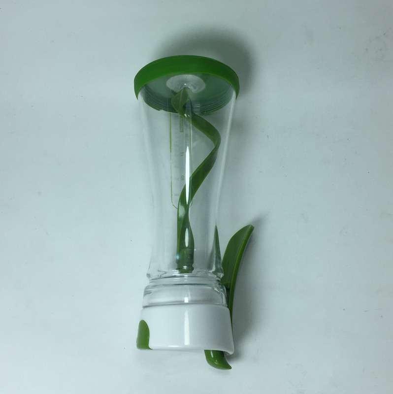Plastic Salad Dressing Mixer Salad Cup Good For Housewife
